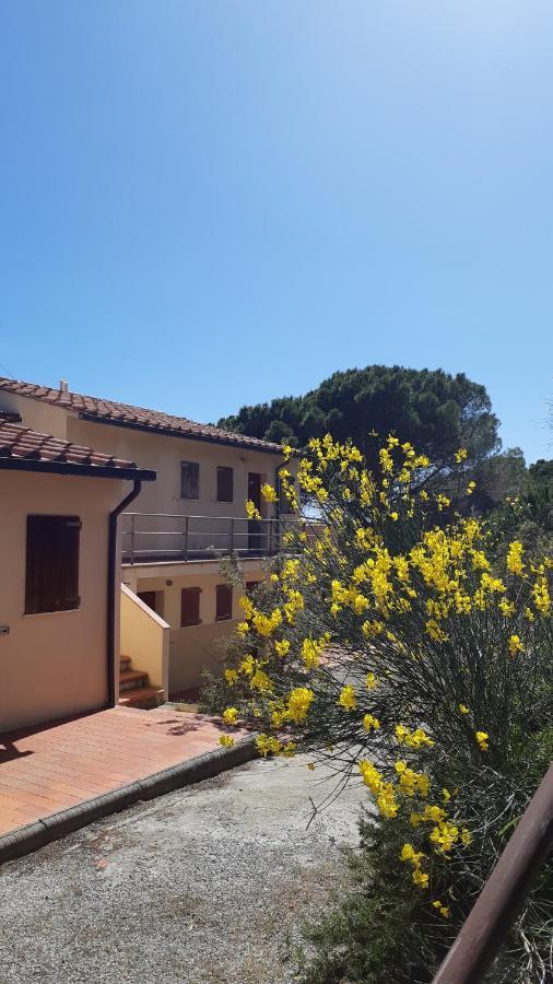 Residence La Calle Isola D'Elba Luaran gambar